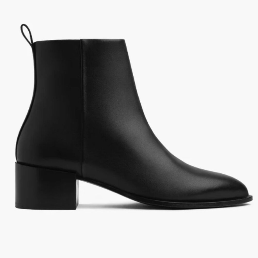 Thursday Black Tempo Boot size 7.5 Women  item LW B7-9  New!  reg 168.00